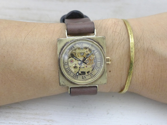 木製ローマ数字腕時計 BHW137 手巻きBrass 33mmスクエア ローマ数字 ノーマルベルト 手作り