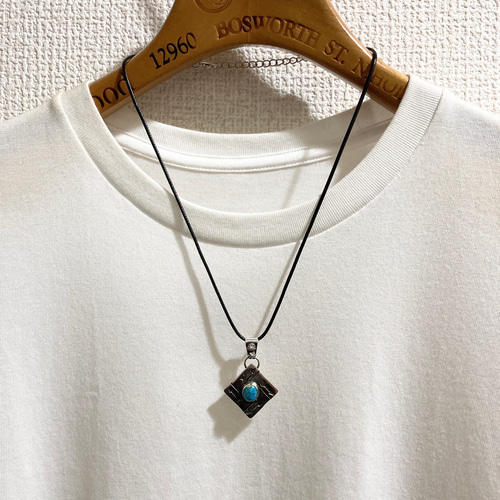 キングマン ターコイズ ヴィンテージ フェザー シルバー ネックレス