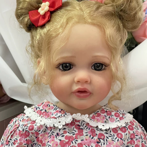 Peach♡｝リボーンドール 目をキラキラ輝かせた赤ちゃん ひな人形・雛