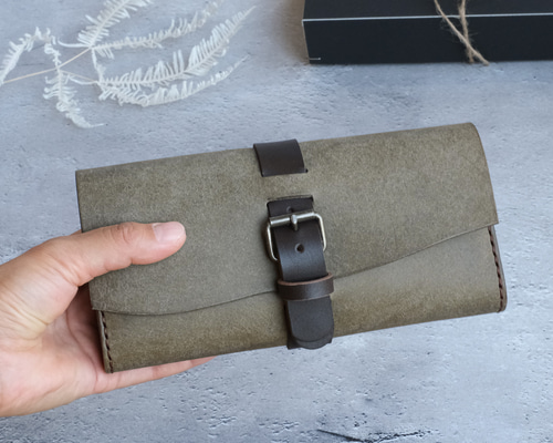 ベルト 長財布 グレー］春財布 本革 手縫い 大容量 革財布 経年変化 エイジング 人気 イタリア 長財布（メンズ） Lazy fellow 通販  1446545｜Creema(クリーマ) 【新品】イタリア牛革手作りの財布レトロ。男の人は財布が長い。女の長い財布