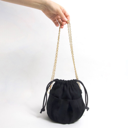64%OFF♪定価14500 新品未使用☆ころんとかわいい巾着タイプポシェット ❤️ コロンと可愛い巾着ポシェット❤️巾着ショルダーバッグ