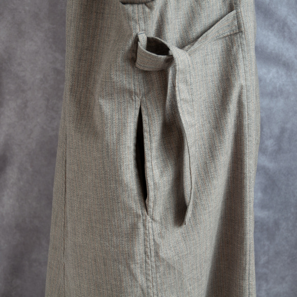 【完全一点物】たっぷりフレアの裾　マーメイドラインが可愛い　デザインたくさんのワンピース　グレーストライプ 13枚目の画像