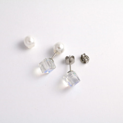 【数量限定】2way 　オーロラの宝石　ガラスキューブピアス　mini 5枚目の画像