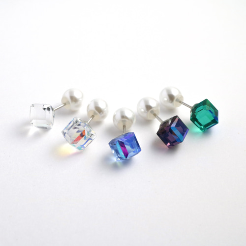 数量限定】2way オーロラの宝石 ガラスキューブピアス mini
