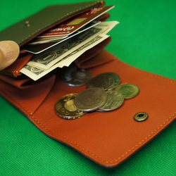 ★二つ折りミニ財布 クロム鞣革 表ベージュ　内側レンガ色　 3枚目の画像