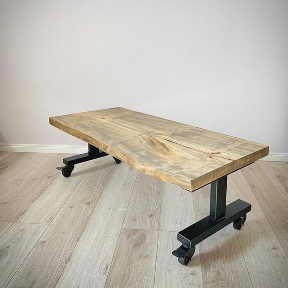 栃　トチ　一枚板テーブル　店舗什器　ローテーブル　アイアン脚　一点物 栃 トチ 一枚板テーブル 店舗什器 ローテーブル アイアン脚 一点物