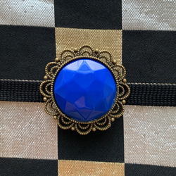 再販　ビンテージ素材の艶めくロイヤルブルーの帯留め「瑠璃色ドームII」 4枚目の画像