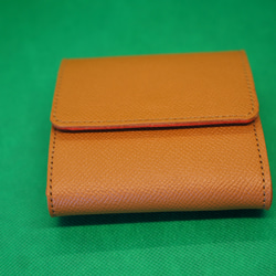 ★二つ折りミニ財布 クロム鞣革 表キャメル　内側オレンジ　 2枚目の画像