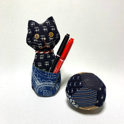 古裂の猫と鞠   (ペン立て) 2枚目の画像