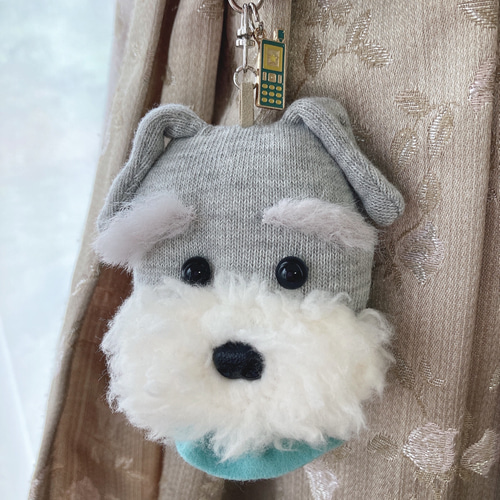 ⭐︎ふわふわ⭐︎もふもふ⭐︎ シュナウザー キーホルダー ブローチ 