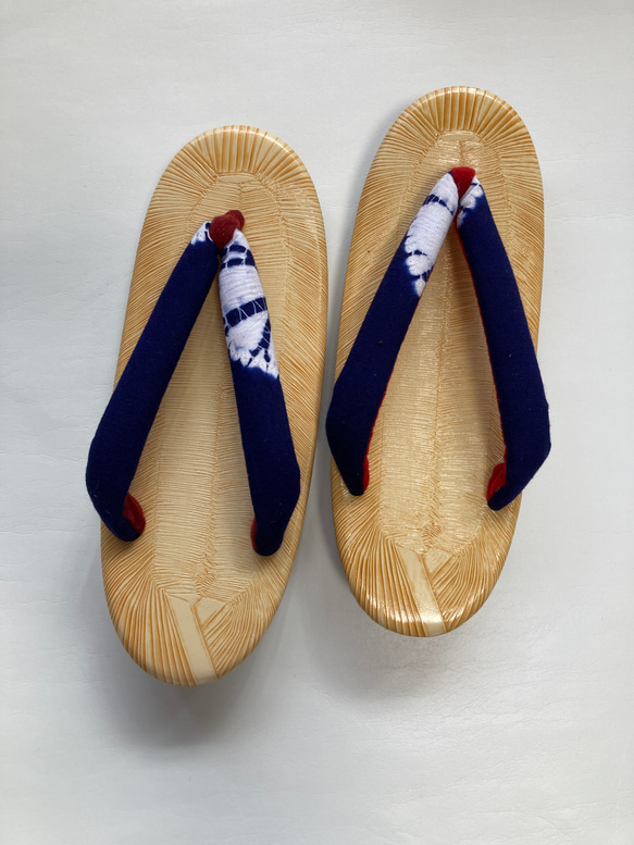 名古屋伝統工芸ソフト鼻緒付きEVA草履：女性フリーサイズ２４cm 1枚目の画像