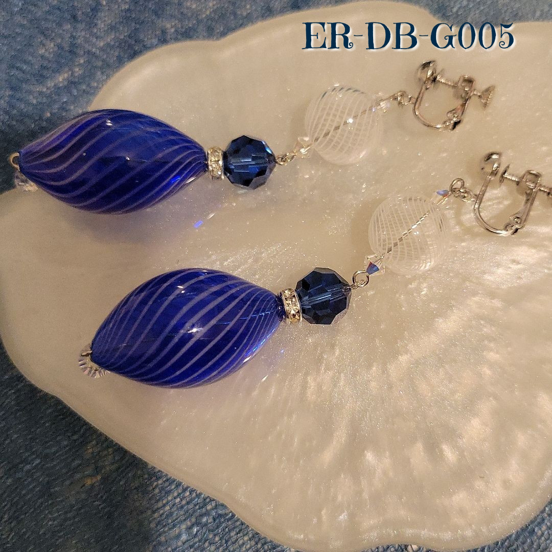 ホロウガラス　中空ガラス　ブルー