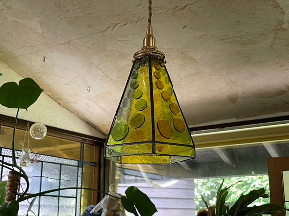 水玉（ステンドグラスの吊りランプ） 3枚目の画像