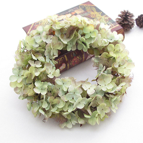 秋アジサイとスモークツリー入りアースカラーのリース （アーティ  