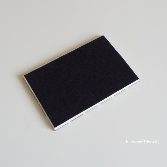 【残り1点】ピンクカラー☆ガラスモザイクタイルのディスプレイトレイ Slim Sサイズ（飾り台・小物置き） 8枚目の画像