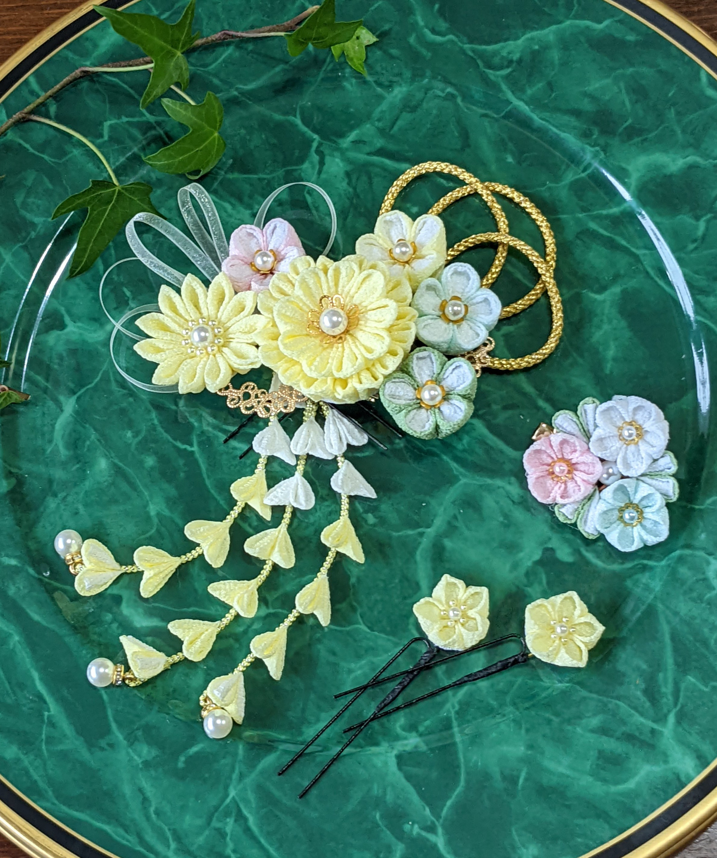 つまみ細工　髪飾り7点セット　　　和装  振袖 袴 成人式 卒業式 七五三 結婚式  ♪♪　　　[作品No113]