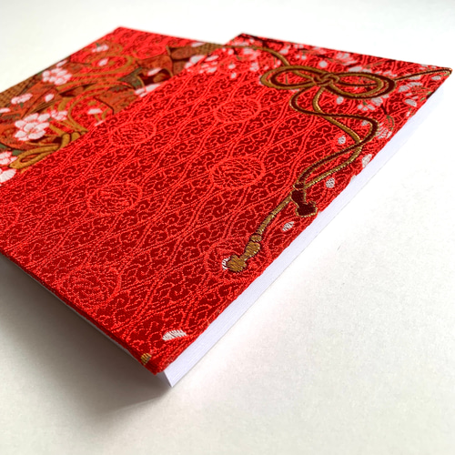 束ね熨斗桜』 金襴織物御朱印帳 B6 大判サイズ 桜 舞桜 立涌文 流水