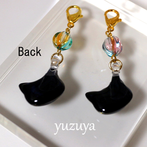 黒猫のマスクチャーム◎ビーズ2色あります その他アクセサリー 柚子