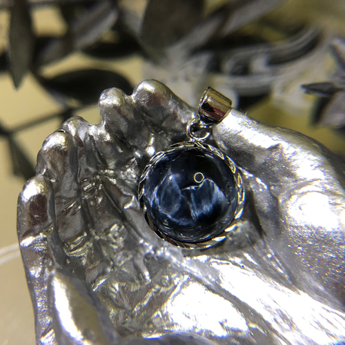 ブルーピーターサイトペンダントトップ ペンダントトップ 円と縁 by