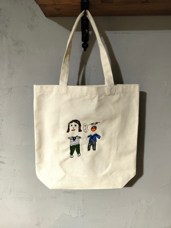 【オーダーメイド】オリジナル　刺繍　　名入れ　トートバッグ　刺繍　刺しゅう 似顔絵 イラスト 子供 落書き　ハンドメイド 2枚目の画像