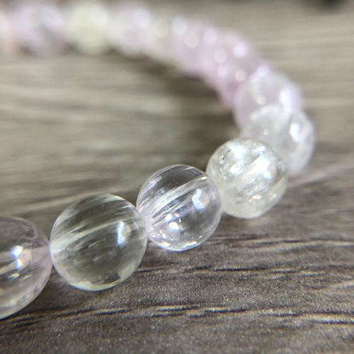 品質　ヒデナイトブレスレット 透明感＆キャッツアイ効果　クンツァイト　2-5 品質 ヒデナイトブレスレット 透明感＆キャッツアイ効果