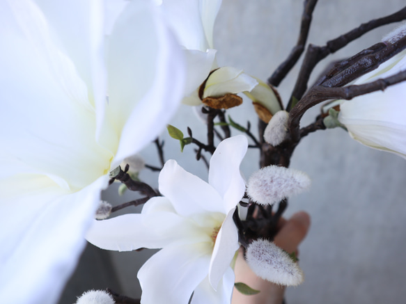 和装やドレスにも合うマグノリアの枝ブーケ♡ アーティフィシャルフラワー マグノリア 桜 2枚目の画像
