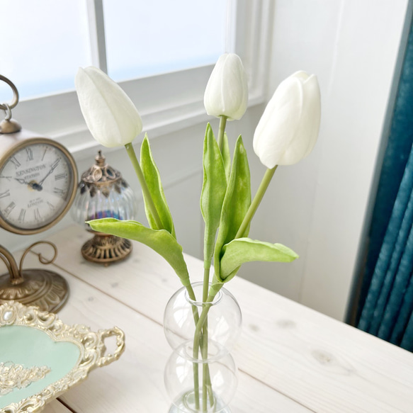 マジカルウォーター  お世話のいらないフラワーインテリア チューリップ 3本 白 ピンク みつ玉 もこもこガラス 8枚目の画像