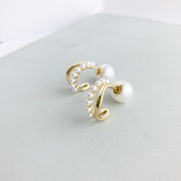 &lt;附珍珠扣&gt; 雙設計環形耳環 第10張的照片
