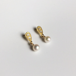 [SV925] 水滴和嬰兒珍珠搖曳金耳環 第1張的照片