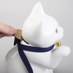 【Creema限定 超早割価格】（2023円OFF+送料無料）へそくりの招き猫 壱号白 5枚目の画像