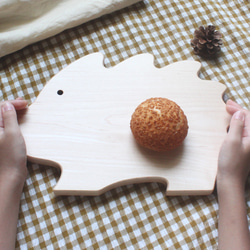 無垢材の動物の形をしたディナーボードハリネズミの子供用スナックプレートパンまな板まな板台湾限定手作り 1枚目の画像