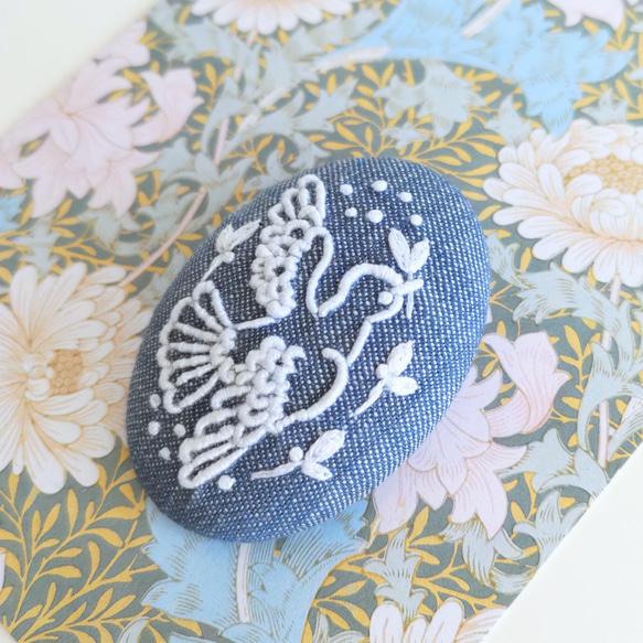 刺繍ブローチ『Dove』B 2枚目の画像