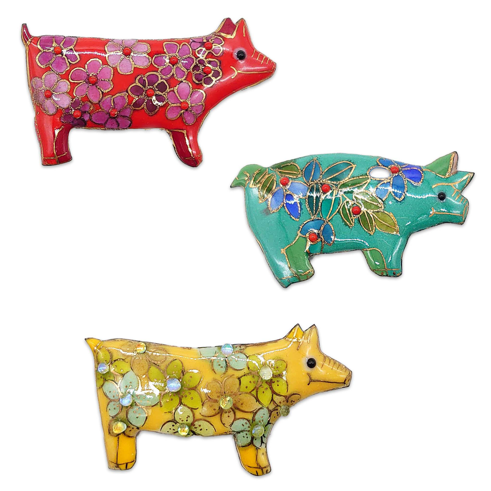カラフルな豚の七宝焼ブローチ【受注制作】