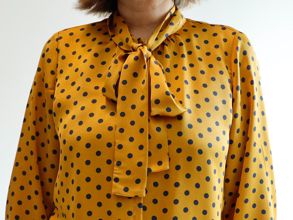 領結領襯衫-芥末黃圓點這就是你所需要的！追求整潔時尚的新生活！ 第6張的照片