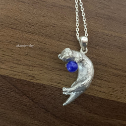 ラピスラズリとフェレットのネックレス 4枚目の画像