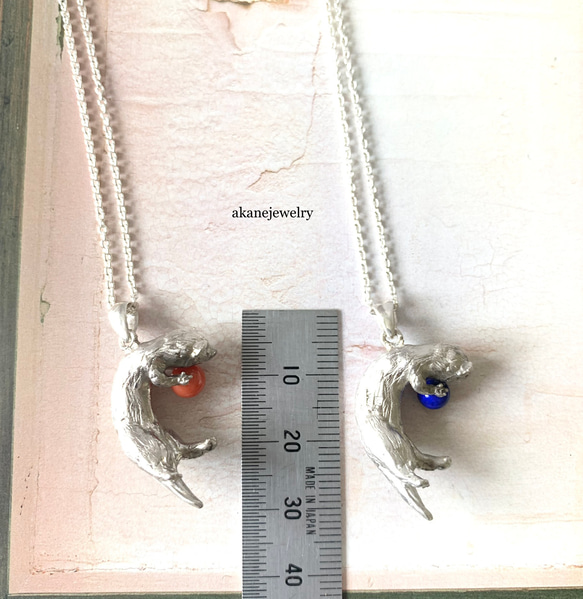 ラピスラズリとフェレットのネックレス 8枚目の画像