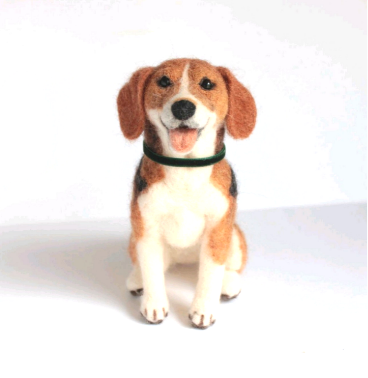 小さいけれどビーグル犬