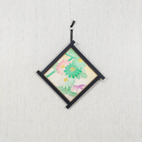 壁掛け　和風 かべ飾り　古布・小花　NO.11 1枚目の画像