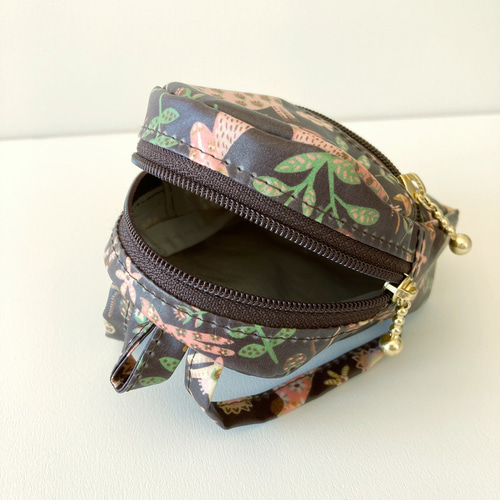 ミニリュック型ポーチ(リバティ プリント使用) / リュックポーチ