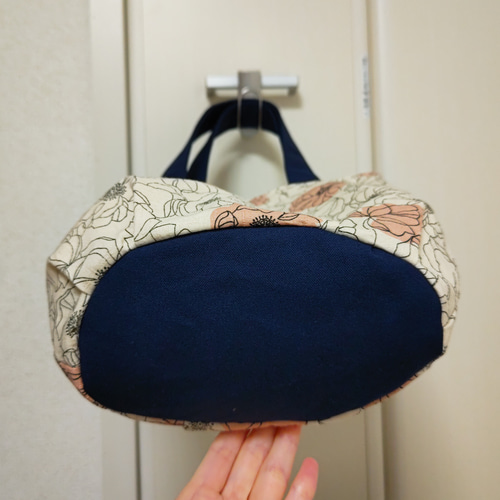 本店は 受注製作 ハンドメイド タック入り丸底トートバッグ サザン トートバッグ