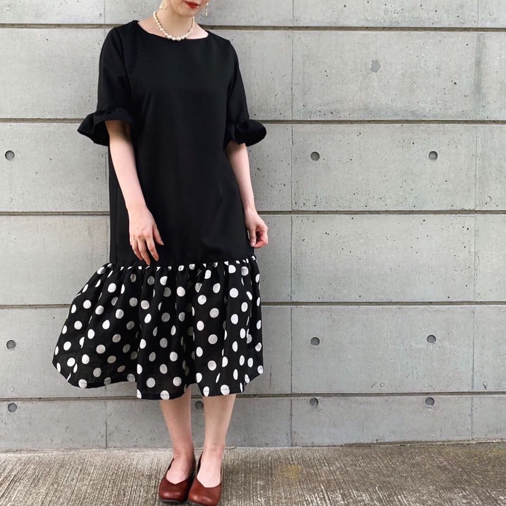 ■10日内発送■【再販】『ドーリーに着こなす。フレアドットワンピ。』 ワンピース フリル 七部丈 ブラック 水玉 春