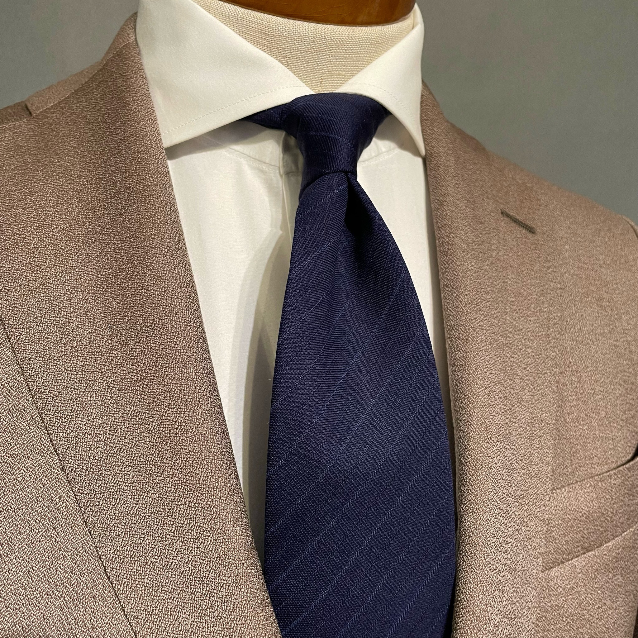 【受注製作】イタリア生地　プレゼント　ギフト　ネクタイ【別途】名入れ　メッセージ　イニシャル　刺繍　オーダー