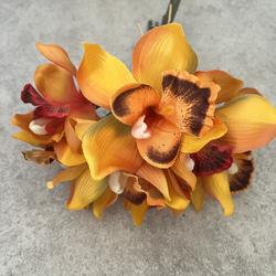 ＊＊＊造花　オレンジ　シンビジウム　ブーケ　7本　花材　ブーケ　フェイク　フラワー 3枚目の画像