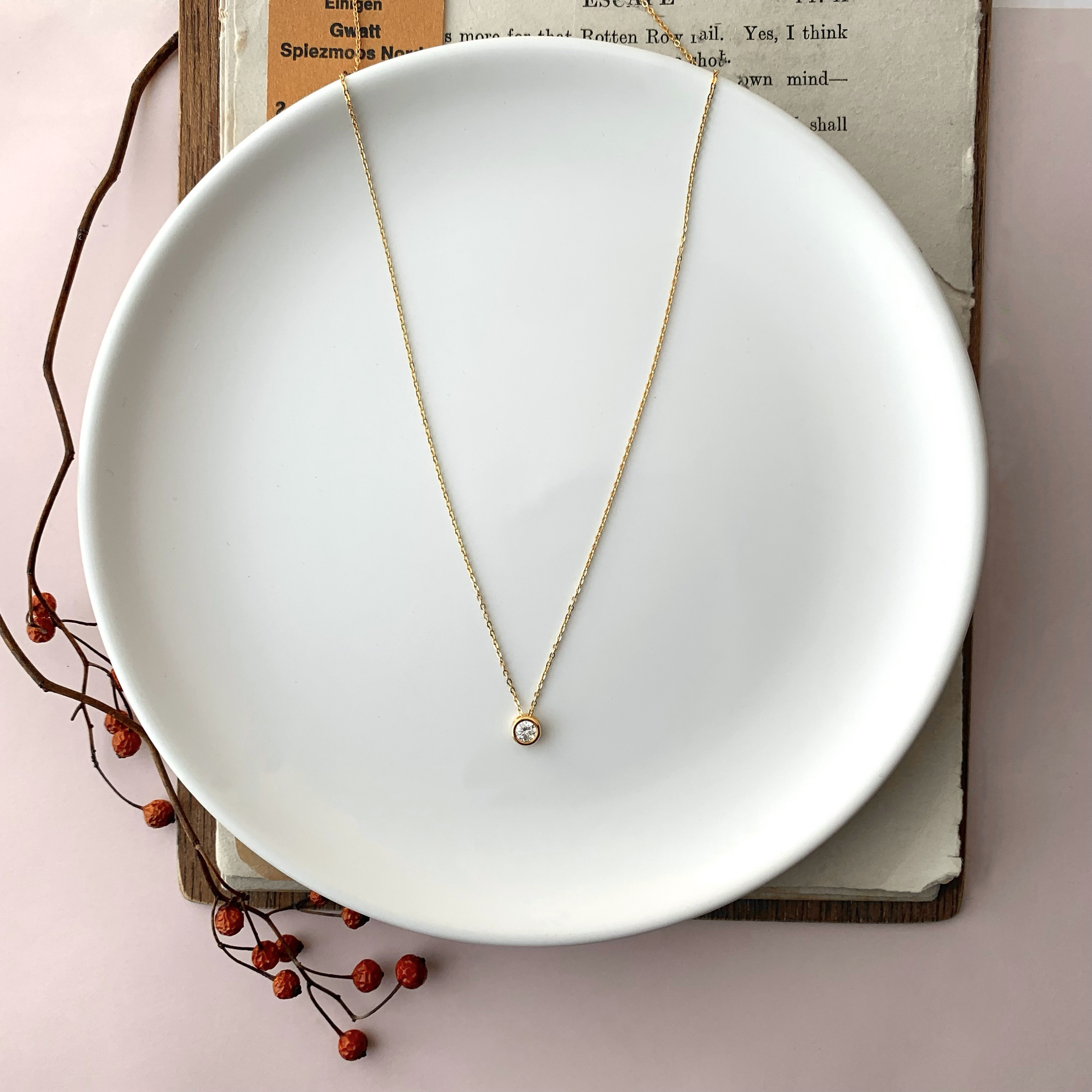 【贈り物✲ご褒美に】キレイが続く★ジルコニア･*:.ベゼル･*14KGFネックレス