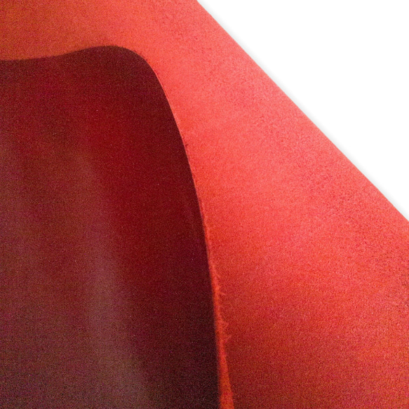フルベジタブル タンニン鞣し ヌメ革 ワックス仕上げ  半裁  ワインレッド 6枚目の画像