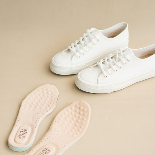 foundry mews White canvas shoes ／白スニーカー Foundry Mews/ファウンドリーミューズ】White Canvas shoes
