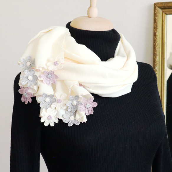 [Made to order] Pashmina shawl [DAISY] Milky White 第1張的照片