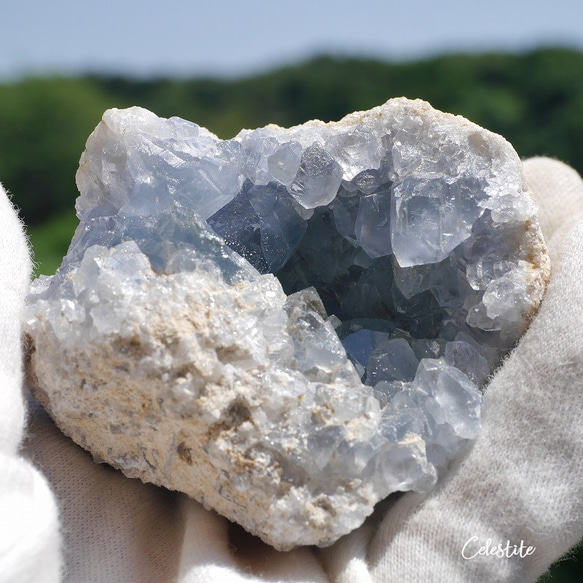 天然石 約232g約67mmセレスタイト(マダガスカル産)クラスター原石結晶ぎっしり天青石[ce-220818-02] 1枚目の画像