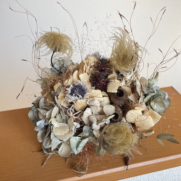dried flower arrangement 1枚目の画像