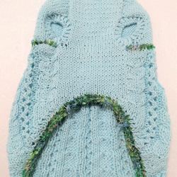 空色の糸に縄編みと穴あき柄を編み込んだドレスセーター(SS-1981） 5枚目の画像